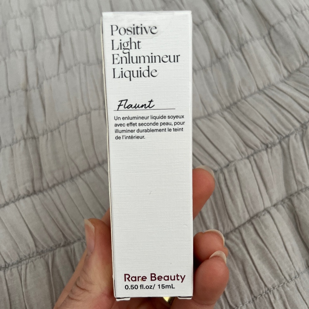 Rare Beauty By Selena Gomez Positive Light Liquid Luminizer Highlight FLAUNT.